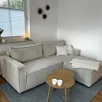 Sonnige & Neu Eingerichtete Apartment *