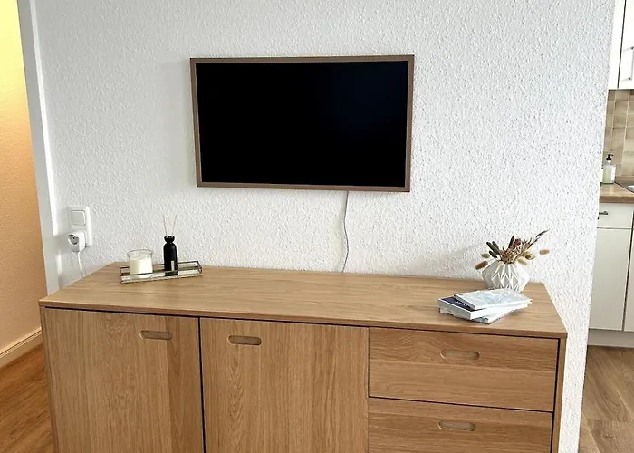 Sonnige & Neu Eingerichtete Apartment *