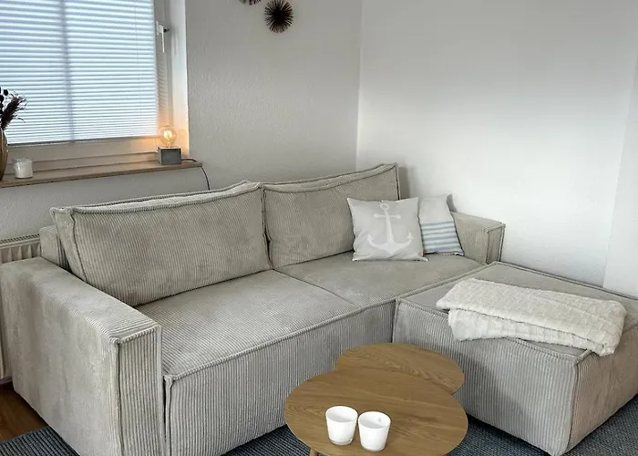 Sonnige & Neu Eingerichtete Apartment *